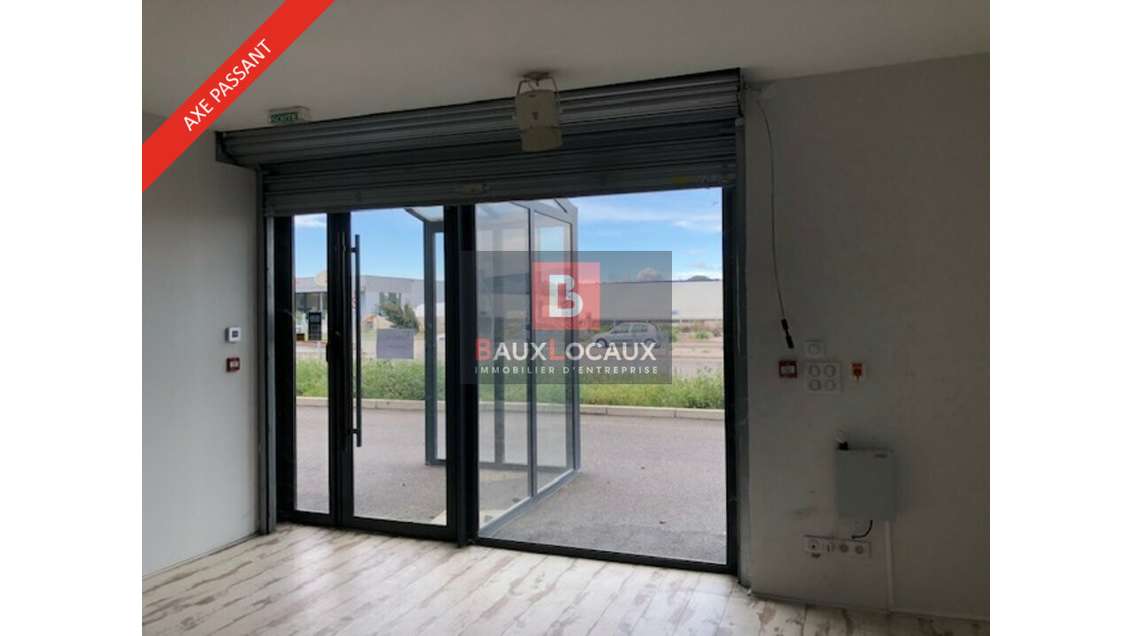 A louer local commercial de 135m² le Pontet