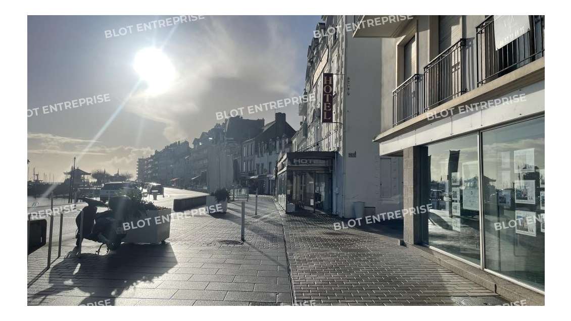 A louer locaux commerciaux 48m² Le Pouliguen