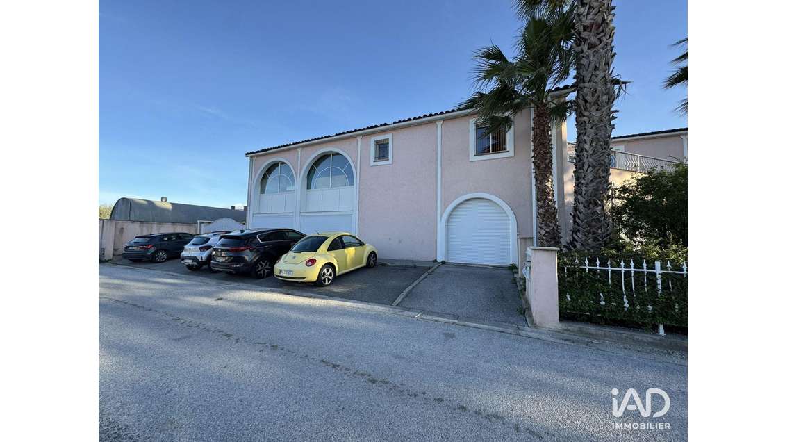 A louer local d'activités à Le Pradet ZAC Castors 