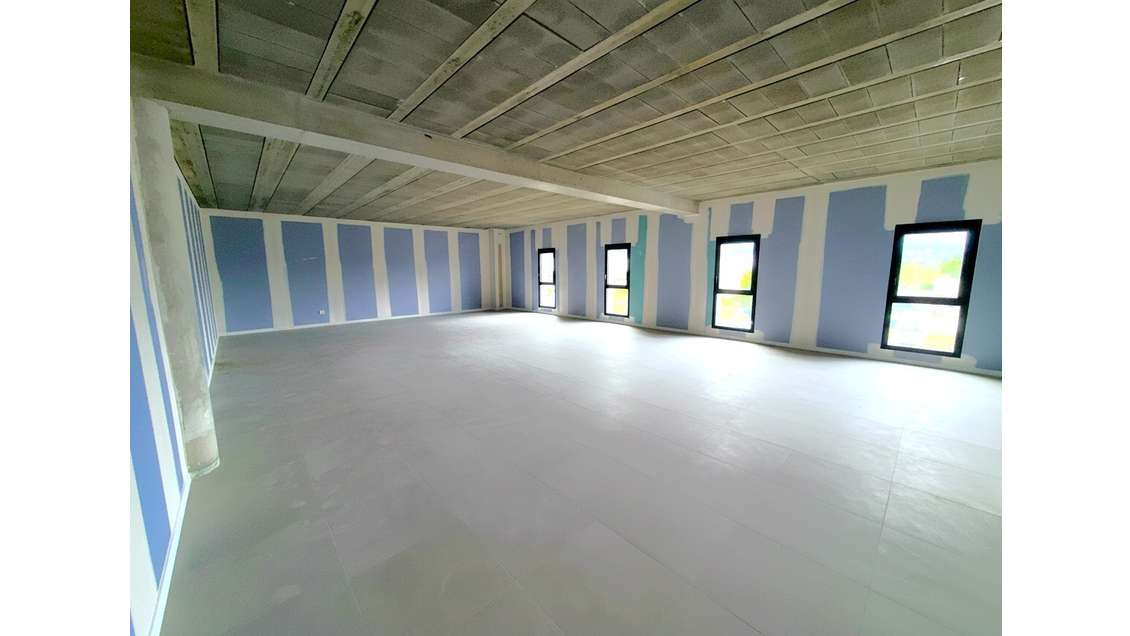 Bureaux neufs 69m² à louer axe passant au Pradet