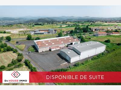 A louer local stockage ZA les Baraques au Puy
