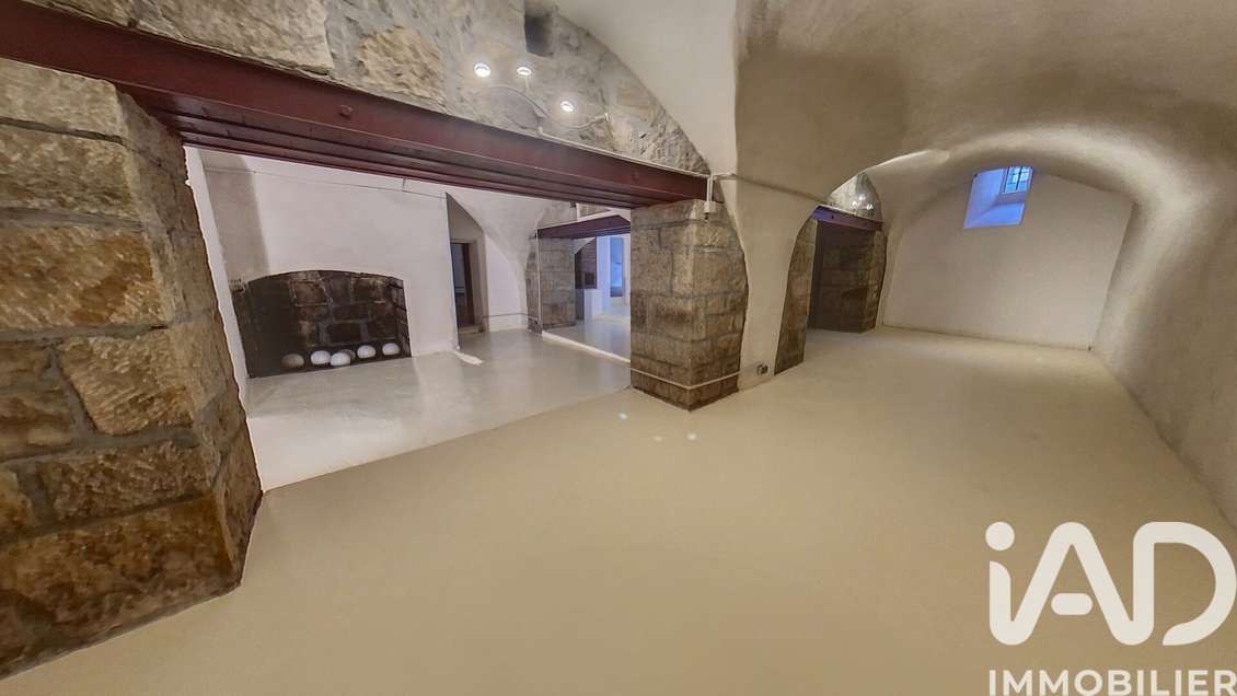 A louer grand local 138m² au Puy-en-Velay