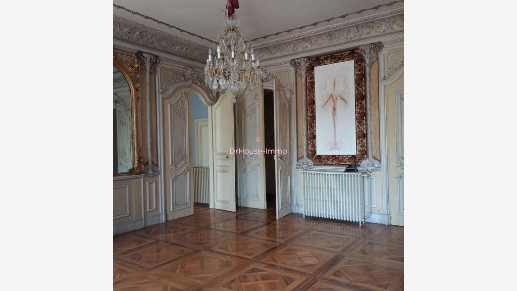 À LOUER - LOCAL COMMERCIAL 195m² - PLEIN C