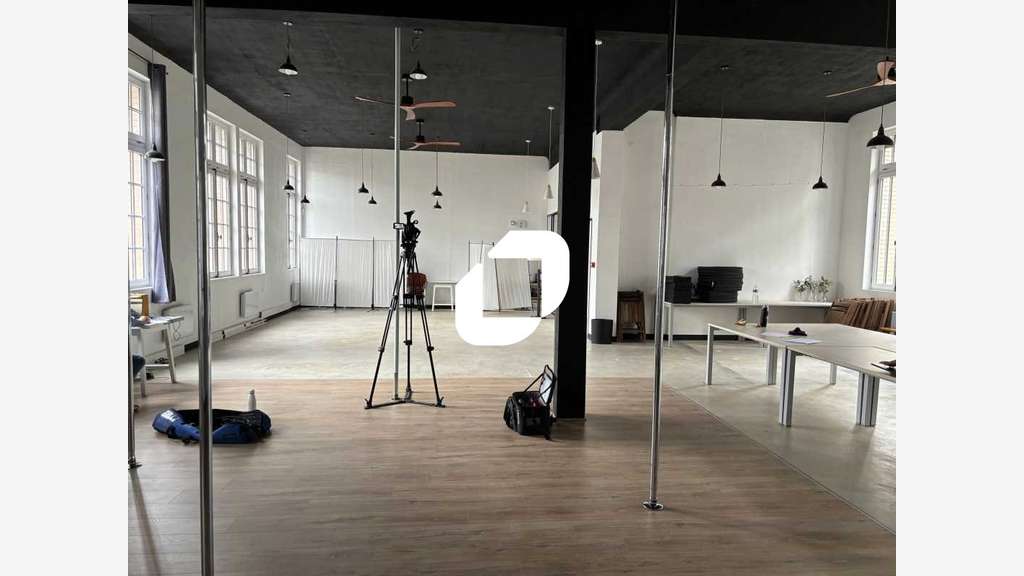 A louer Local commercial 944m² Le raincy