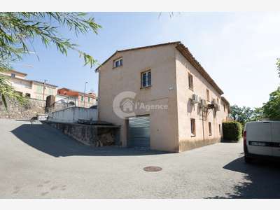 A louer local commercial de 170m² en RDC Le Rouret