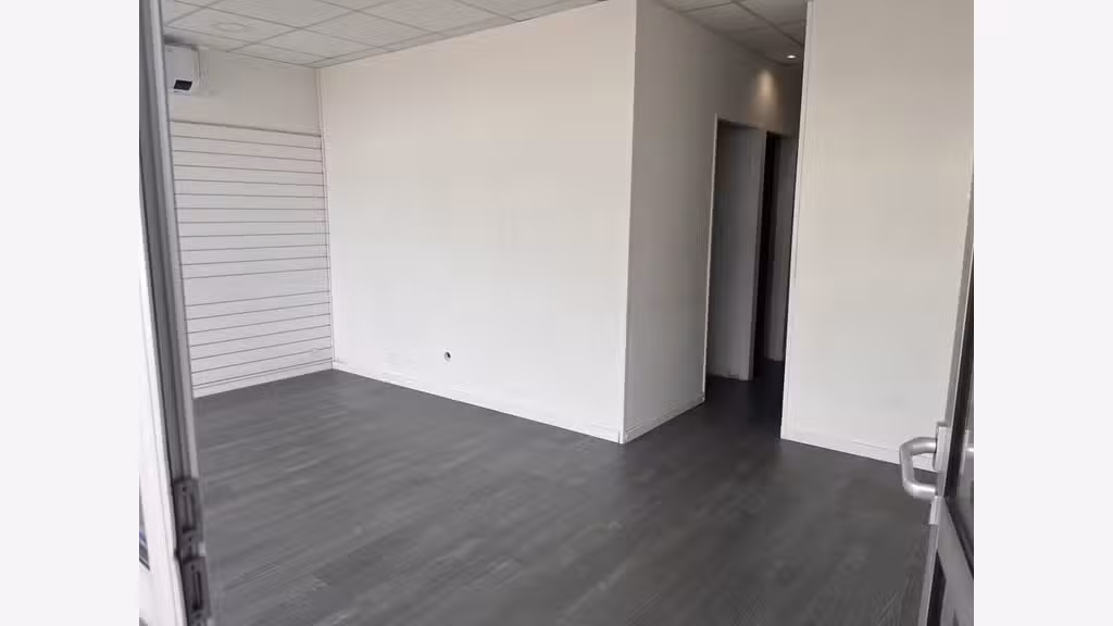 Local commercial 40m² à louer au Taillan‑Médoc