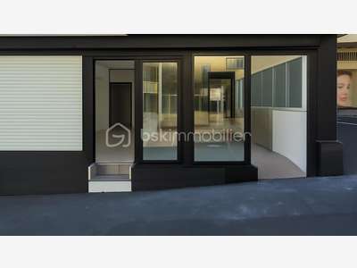 Location local commercial 140m² centre du Tampon