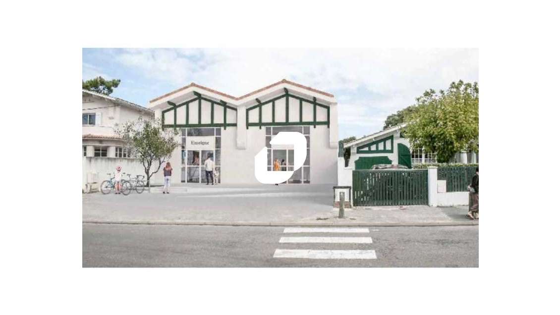 A louer Local commercial 571m² Lege cap ferret