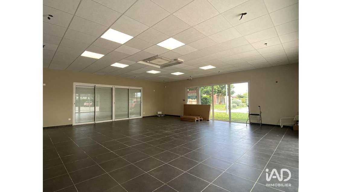 Local commercial à Léguevin