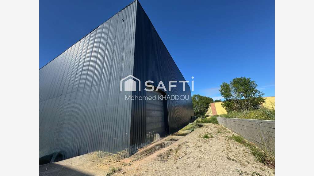 A louer entrepôt 700m² Les Alluets-le-Roi A13