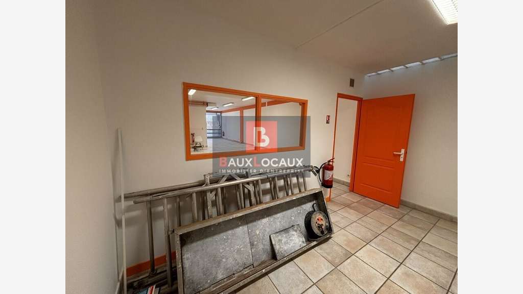 Local commercial 80m² à louer aux Angles