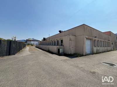 Local commercial à Les Essarts-le-Roi