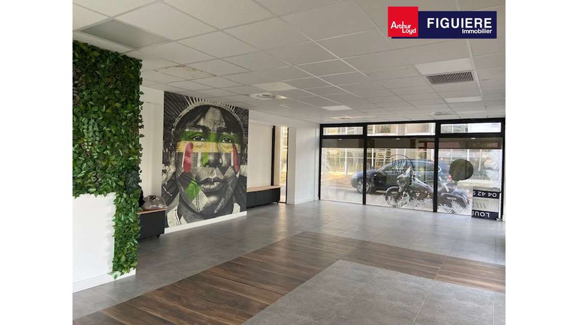 LOCAL A LOUER LES MILLES