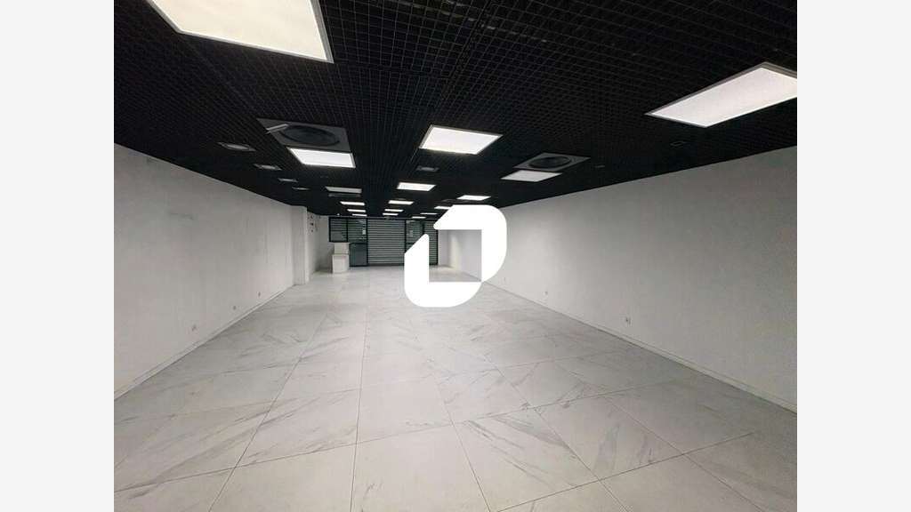A louer Local commercial 1444m² Les mureaux