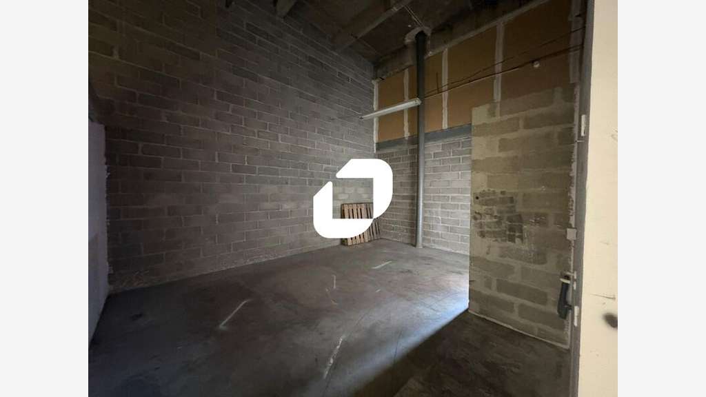 A louer Local commercial 133m² Les mureaux