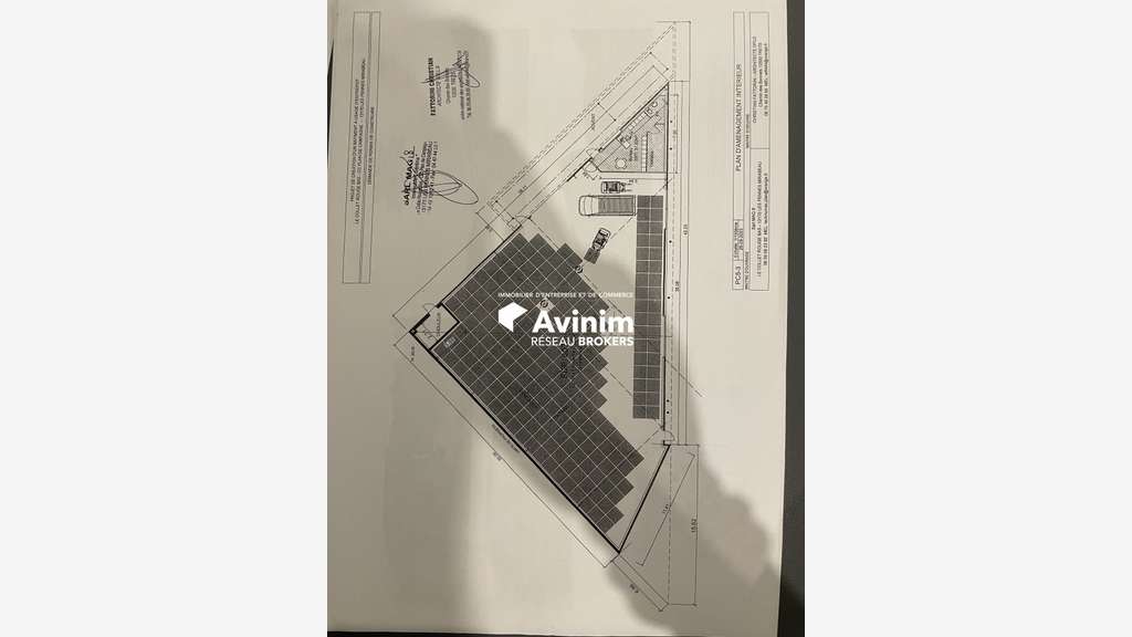 Terrain et bâtiment en construction Plan Campagne