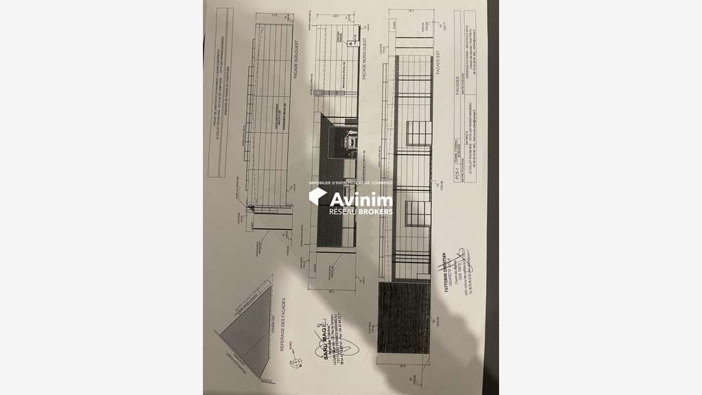Terrain et bâtiment en construction Plan Campagne