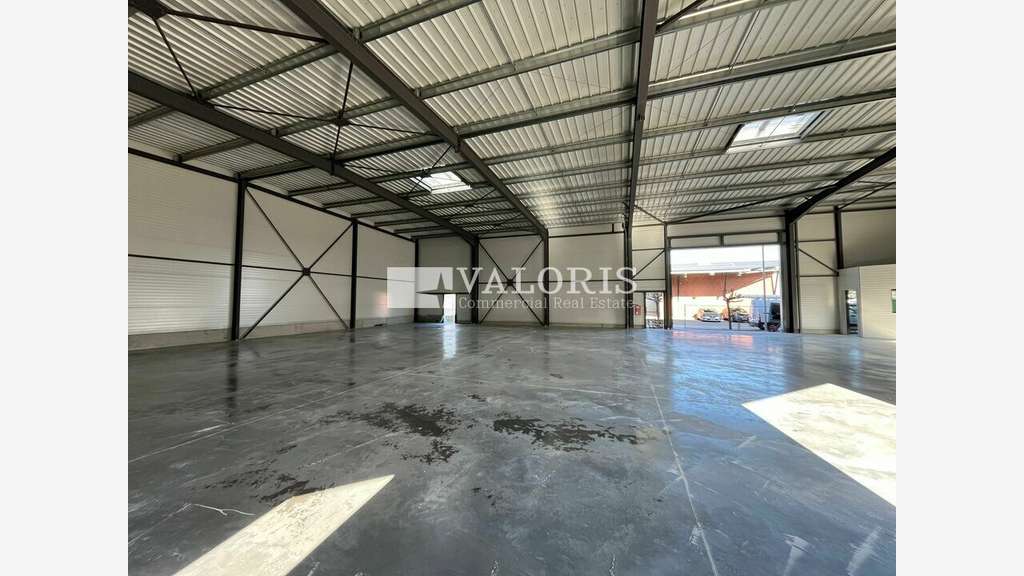 A louer superbe local neuf 550m² Plan de Campagne