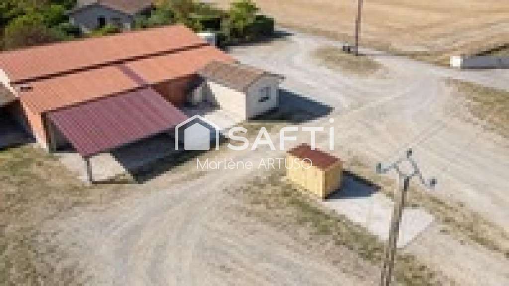 Loue entrepôt 300m² bureau 20m² les Pujols (09100)