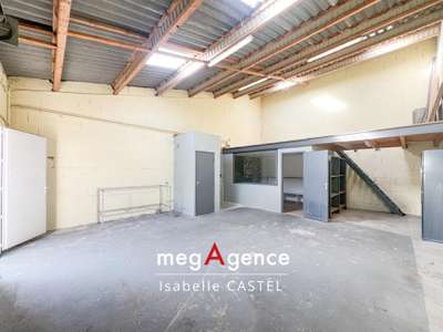 Local pro garage 84m² à louer aux Sables d'Olonne