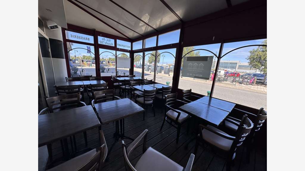 Loue local commercial de 170m² aux Sables d'Olonne