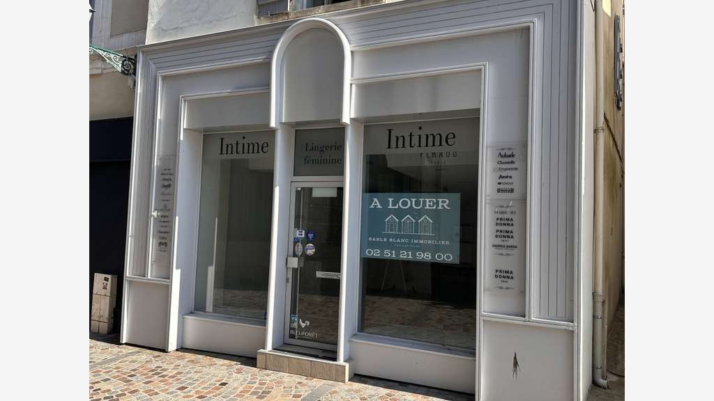Location local 75m² Les Sables-d'Olonne centre