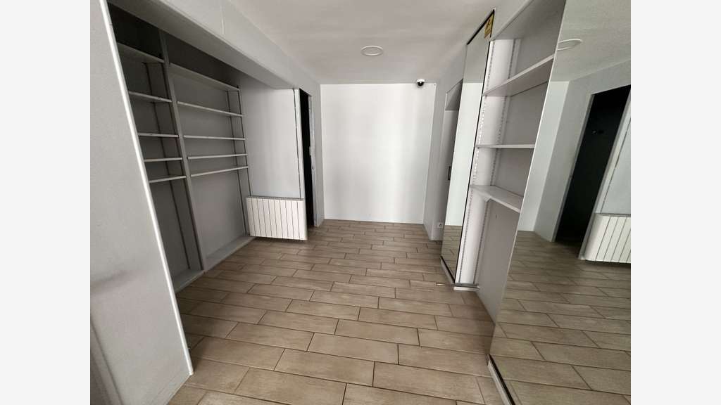 Location local 75m² Les Sables-d'Olonne centre
