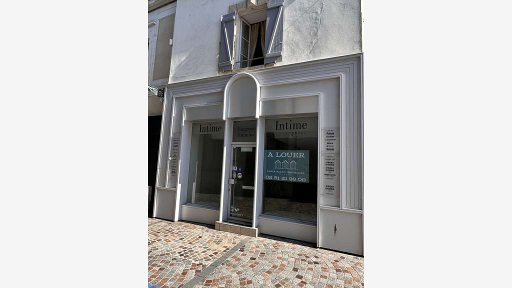 Location local 75m² Les Sables-d'Olonne centre