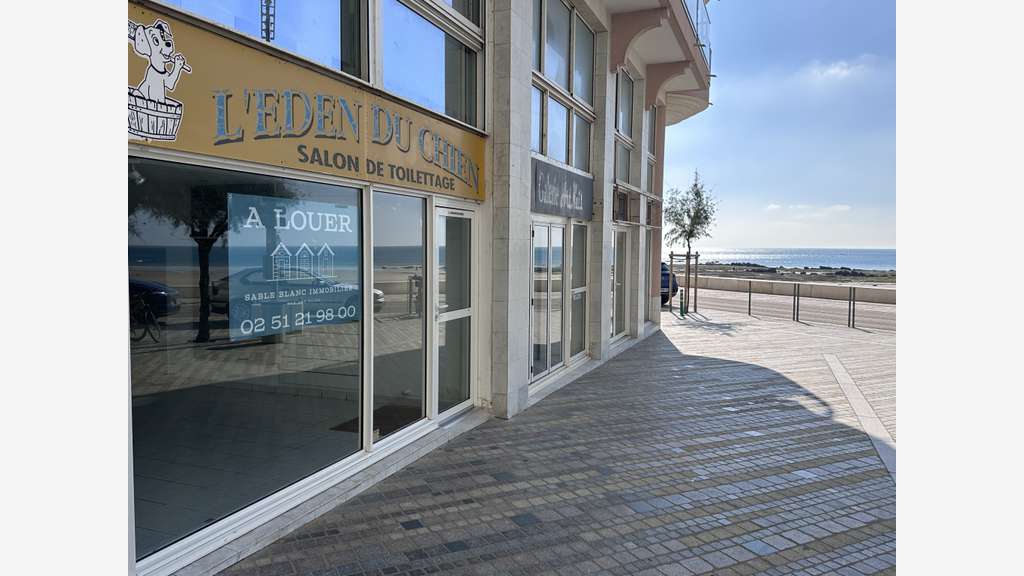 LOCATION LOCAL COMMERCIAL