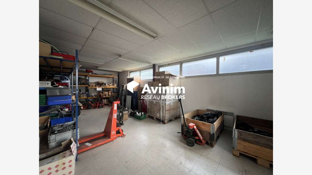 Local mixte d'activité et bureau 350m² Les Ulis 