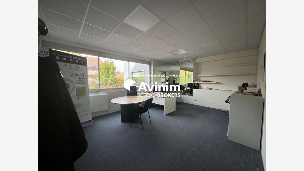 Local mixte d'activité et bureau 350m² Les Ulis 