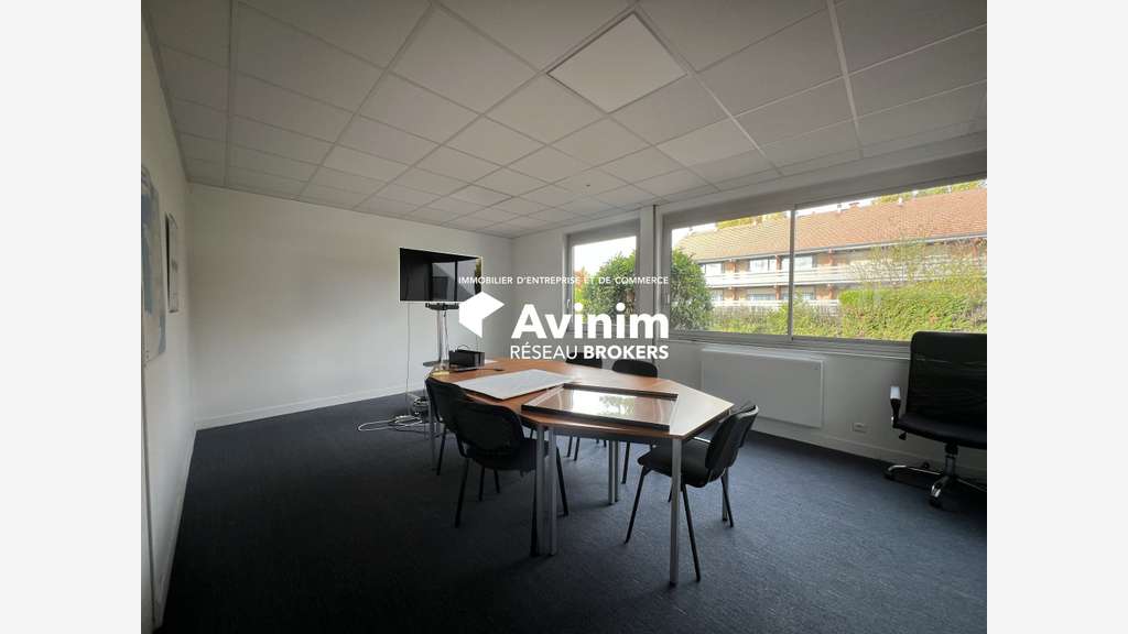 Local mixte d'activité et bureau 350m² Les Ulis 