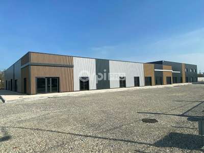 A louer Cellule Commerciale de 444m² Lescar Soleil