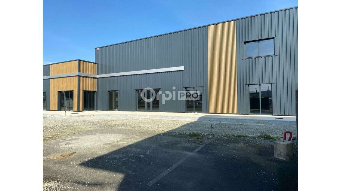 Cellule neuve 594m² à louer sur Lescar Soleil