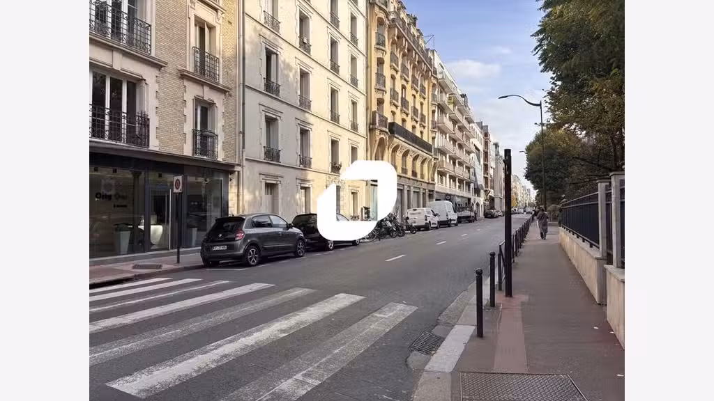 A louer Local commercial 374m² Levallois perret