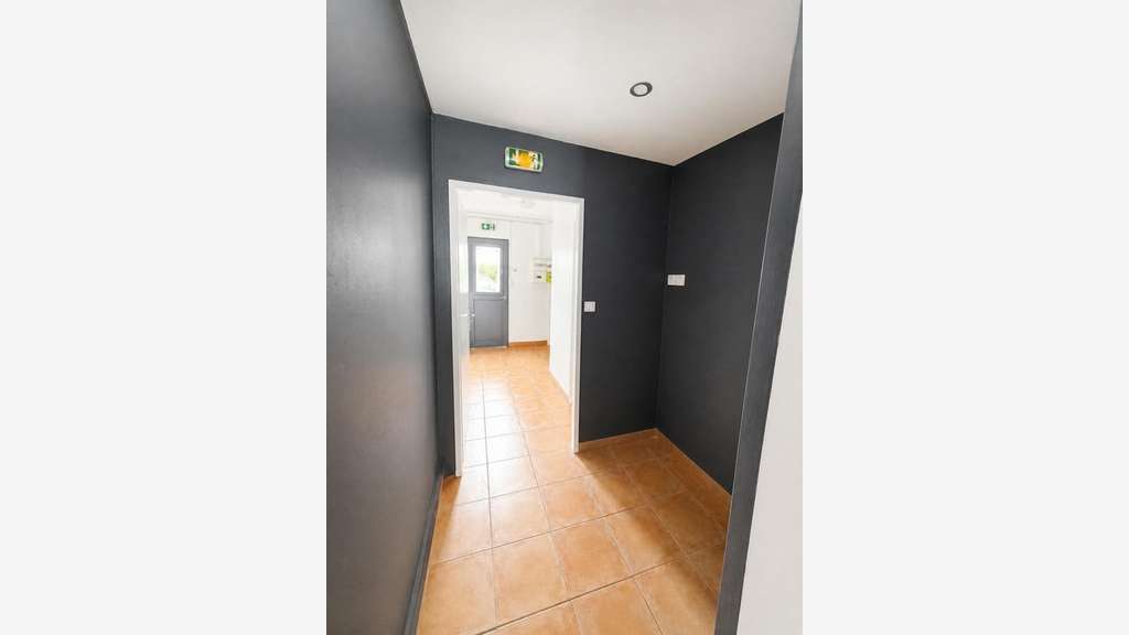 A louer local cial 48m² emplacement N°1 à Libourne