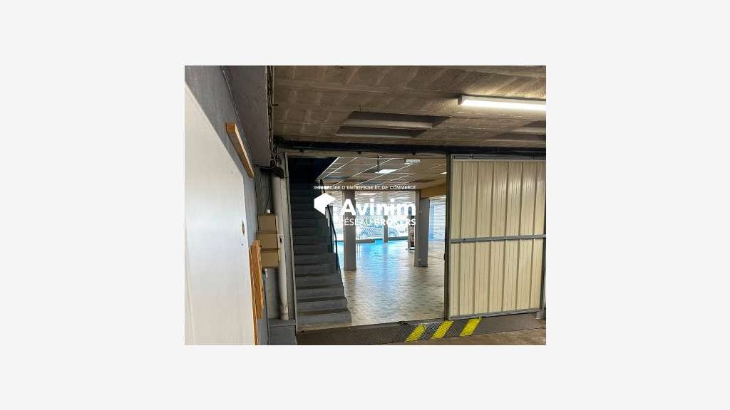 Local commercial 530m² à louer à Libourne centre