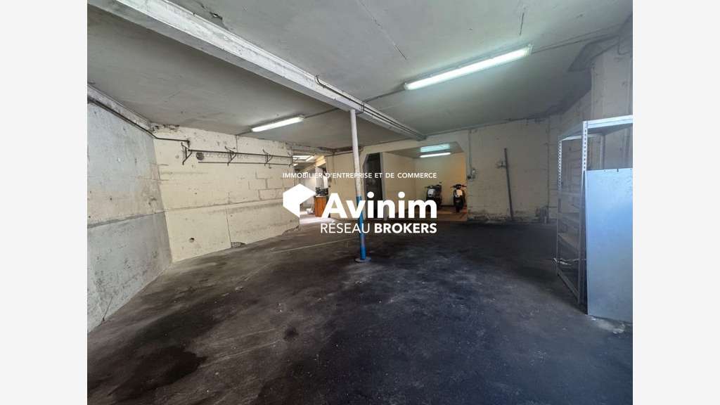 Local commercial 530m² à louer à Libourne centre