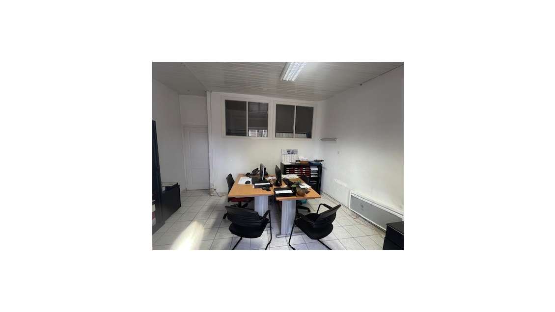 A louer local commercial 42m² à Liffré centre