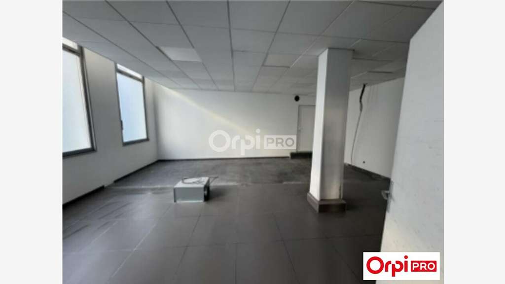 A louer local commercial 120m² à Lille