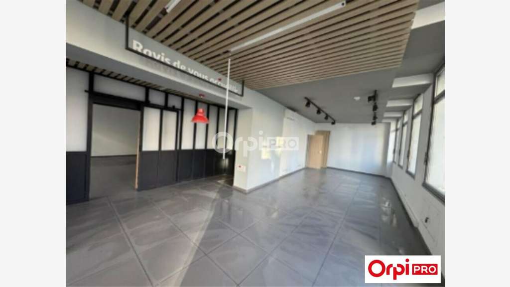 A louer local commercial 120m² à Lille