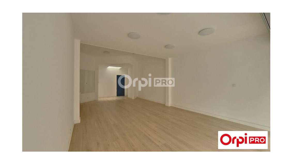 A louer local 45m² sur axe stratégique à Lille  