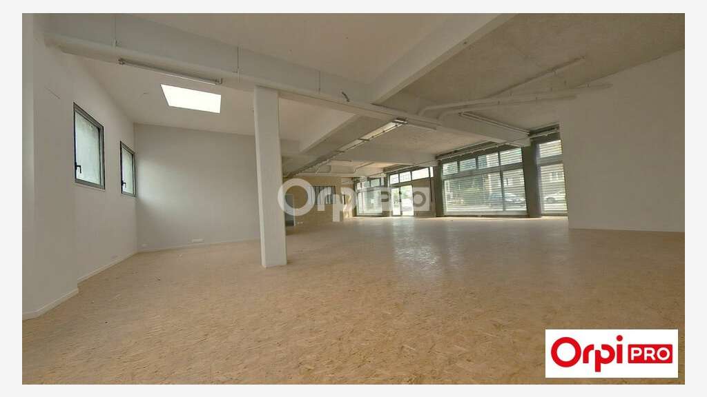 A louer local commercial 400m² à Lille 59800