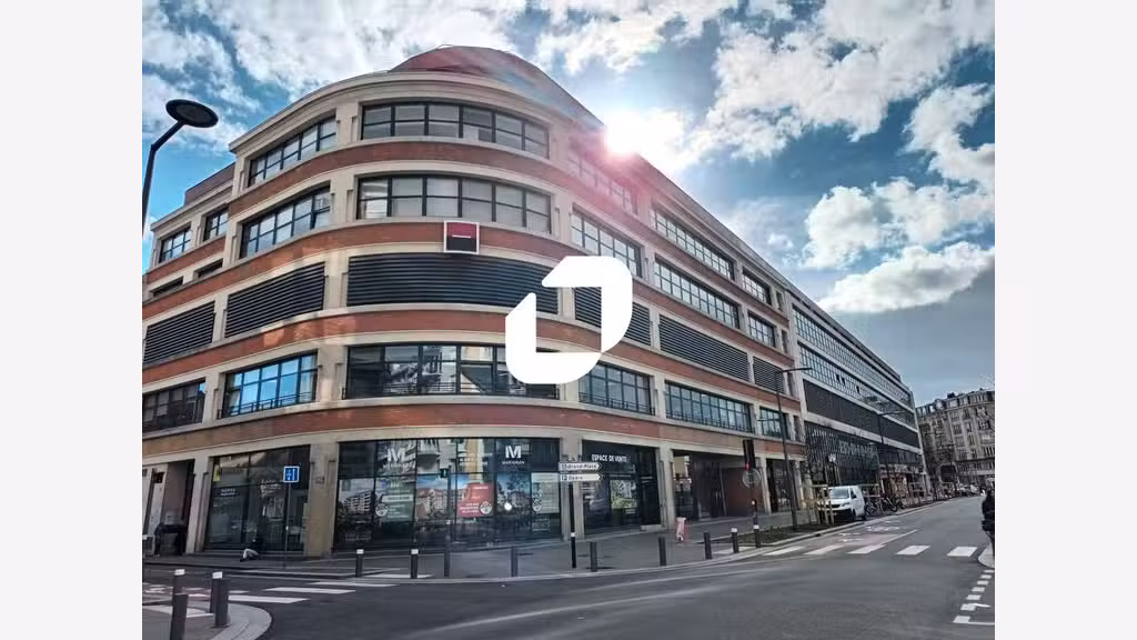 A louer Local commercial 241m² Lille