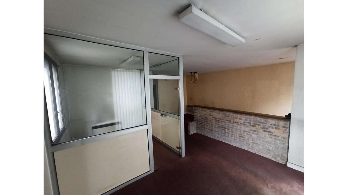 Loc. local 60m² axe proche hypercentre Limoges