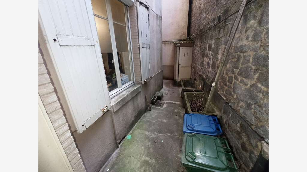 Location (PDP) Boutique 70m² empl N°1 à Limoges