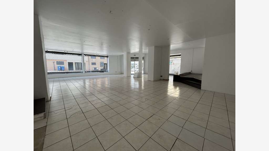 Loue local commercial 230m² au centre de Limoges