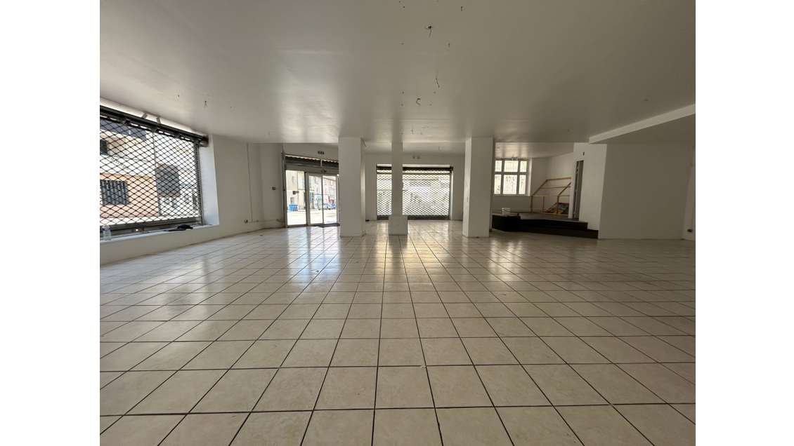 Loue local commercial 230m² au centre de Limoges