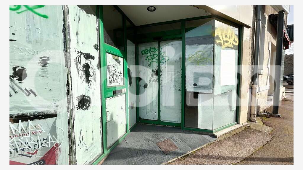 Location local commercial 70m² en RDC à Limoges