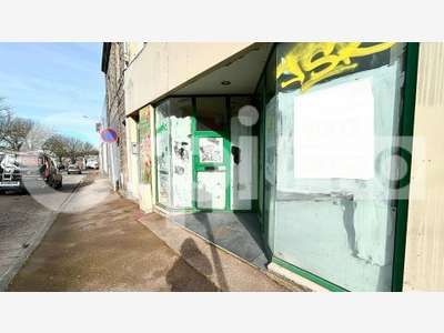 Location local commercial 70m² en RDC à Limoges 